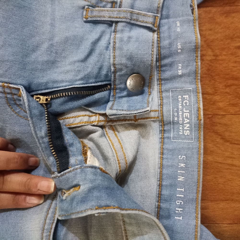Light blue shaded branded jeans(UK 10) - Picture 4 of 6